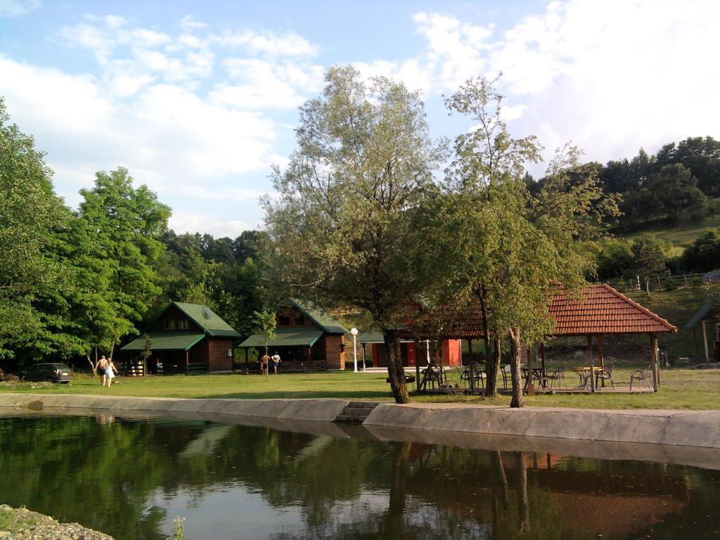 Holiday Homes Biser Lopatnice Lopatnica Bagian luar foto